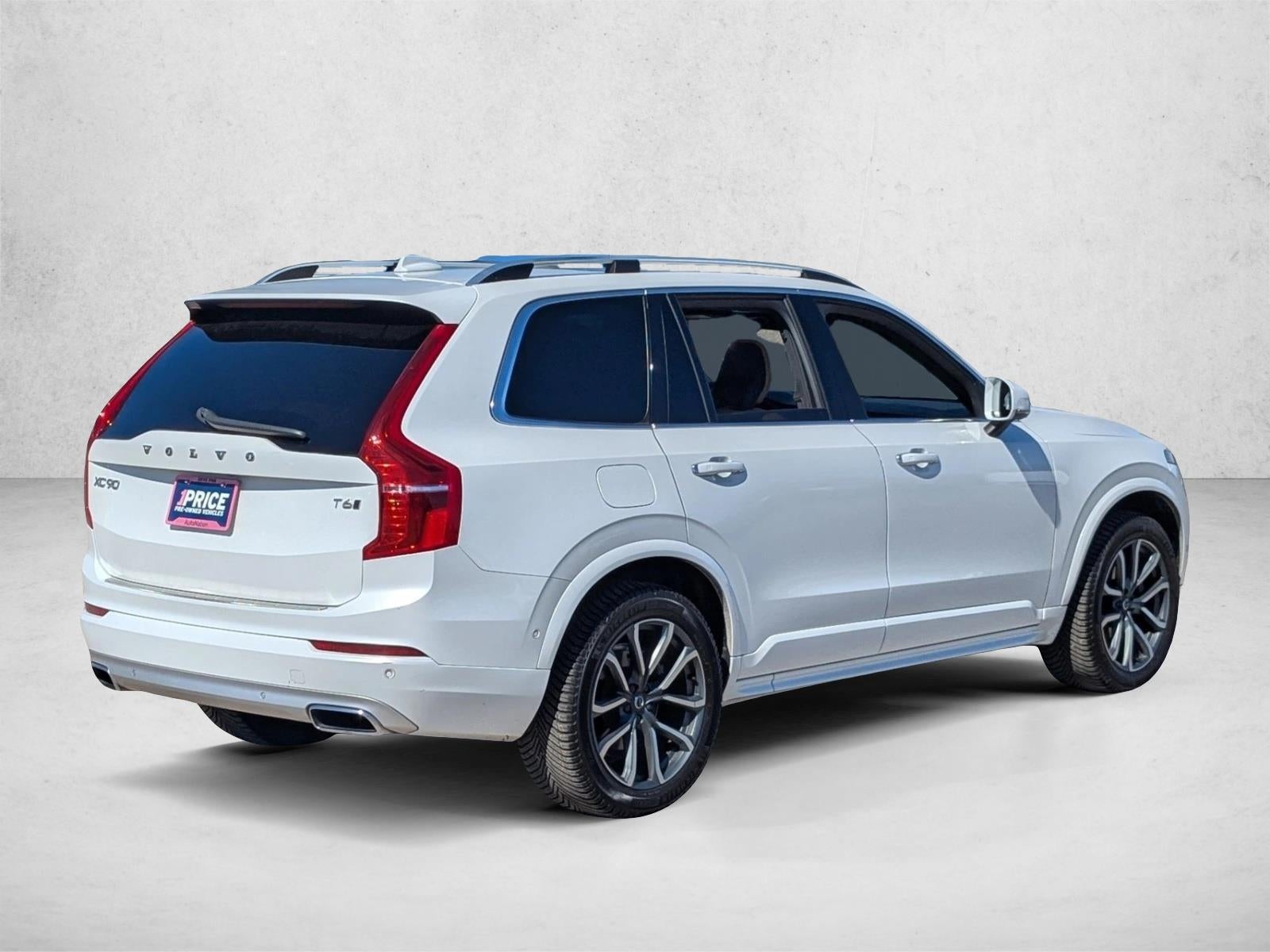 2019 Volvo XC90 Momentum