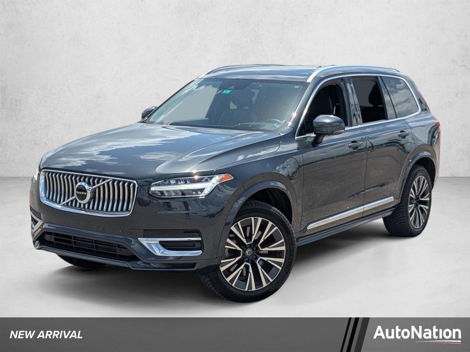 2022 Volvo XC90 T8 Recharge Inscription Expression AWD's photo