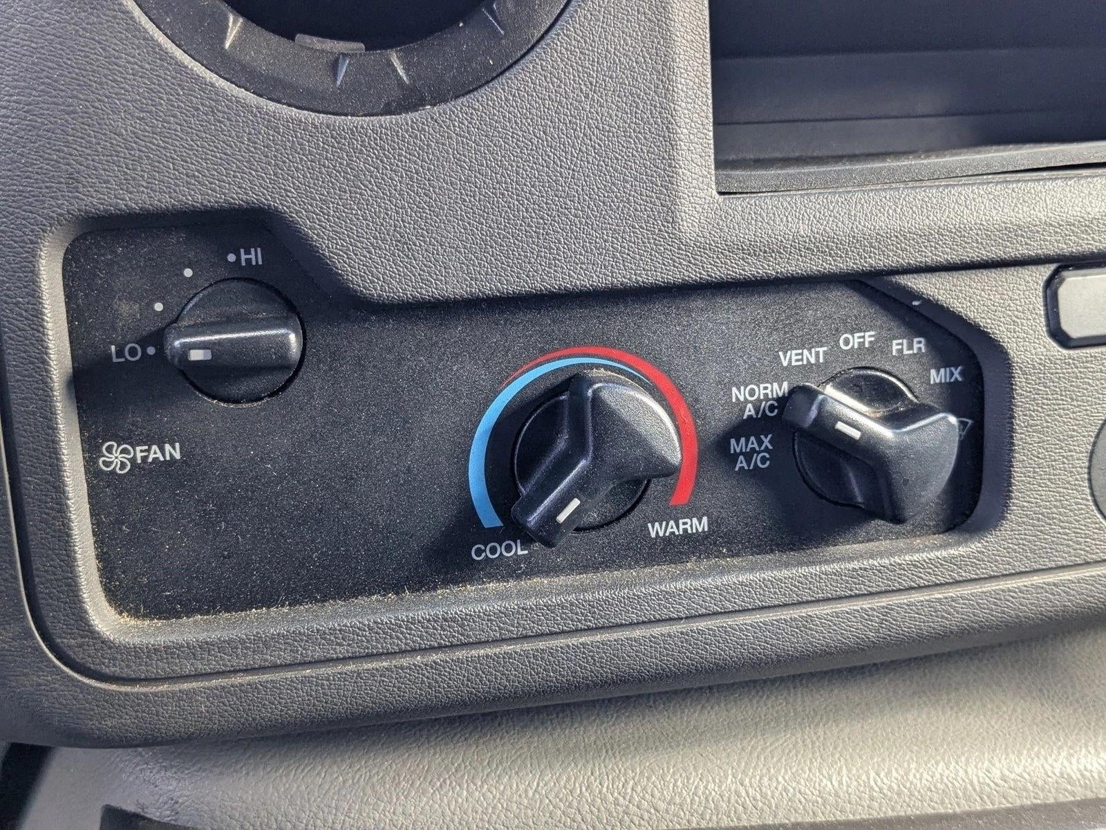 2024 Ford E-Series Cutaway Base