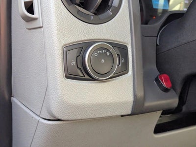 2022 Ford E-Series Cutaway Base