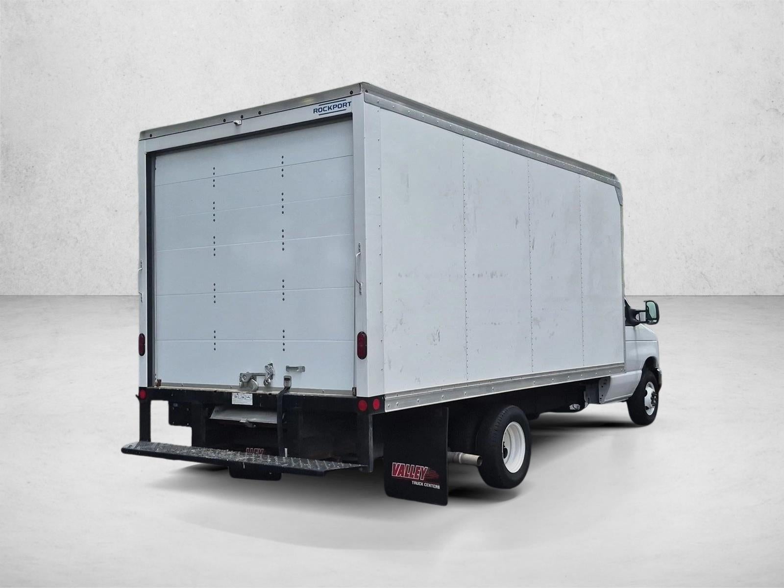 2026 Ford E-Series Cutaway Base