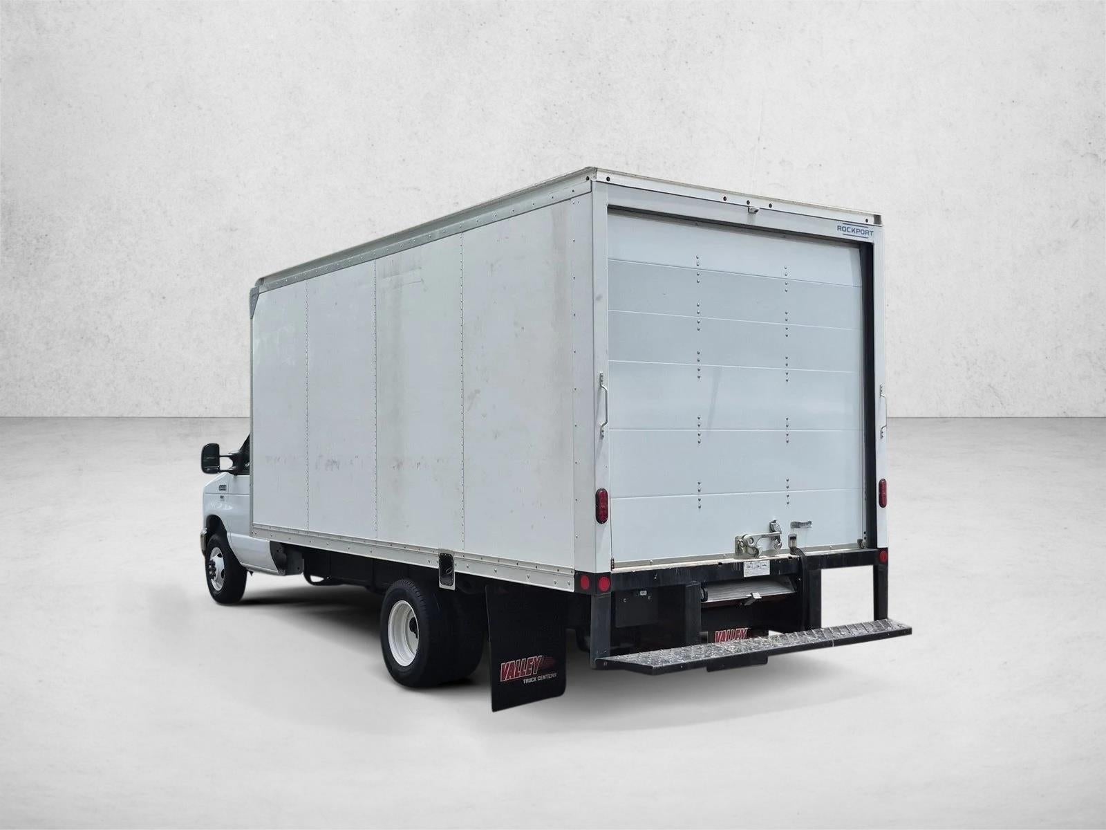 2026 Ford E-Series Cutaway Base