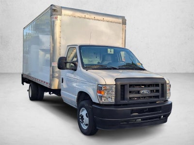 2022 Ford E-Series Cutaway Base