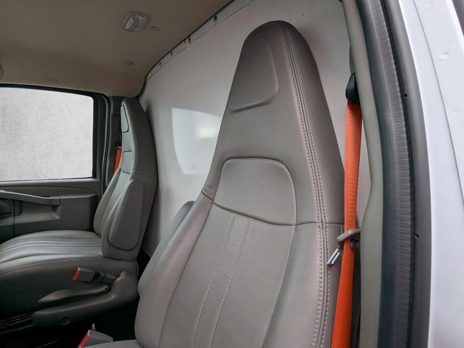 2024 GMC Savana Cutaway 3500 Base