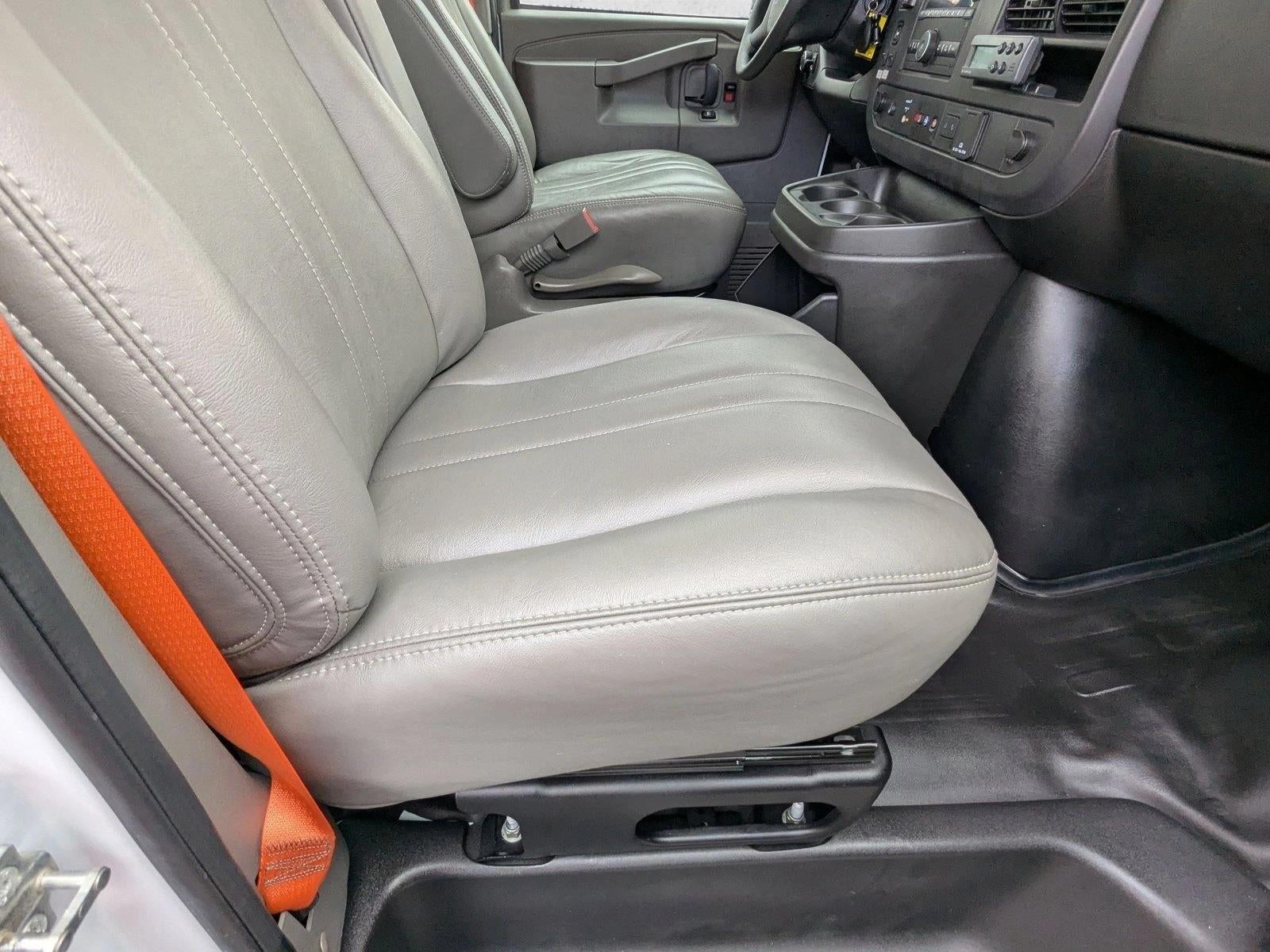 2024 GMC Savana Cutaway 3500 Base