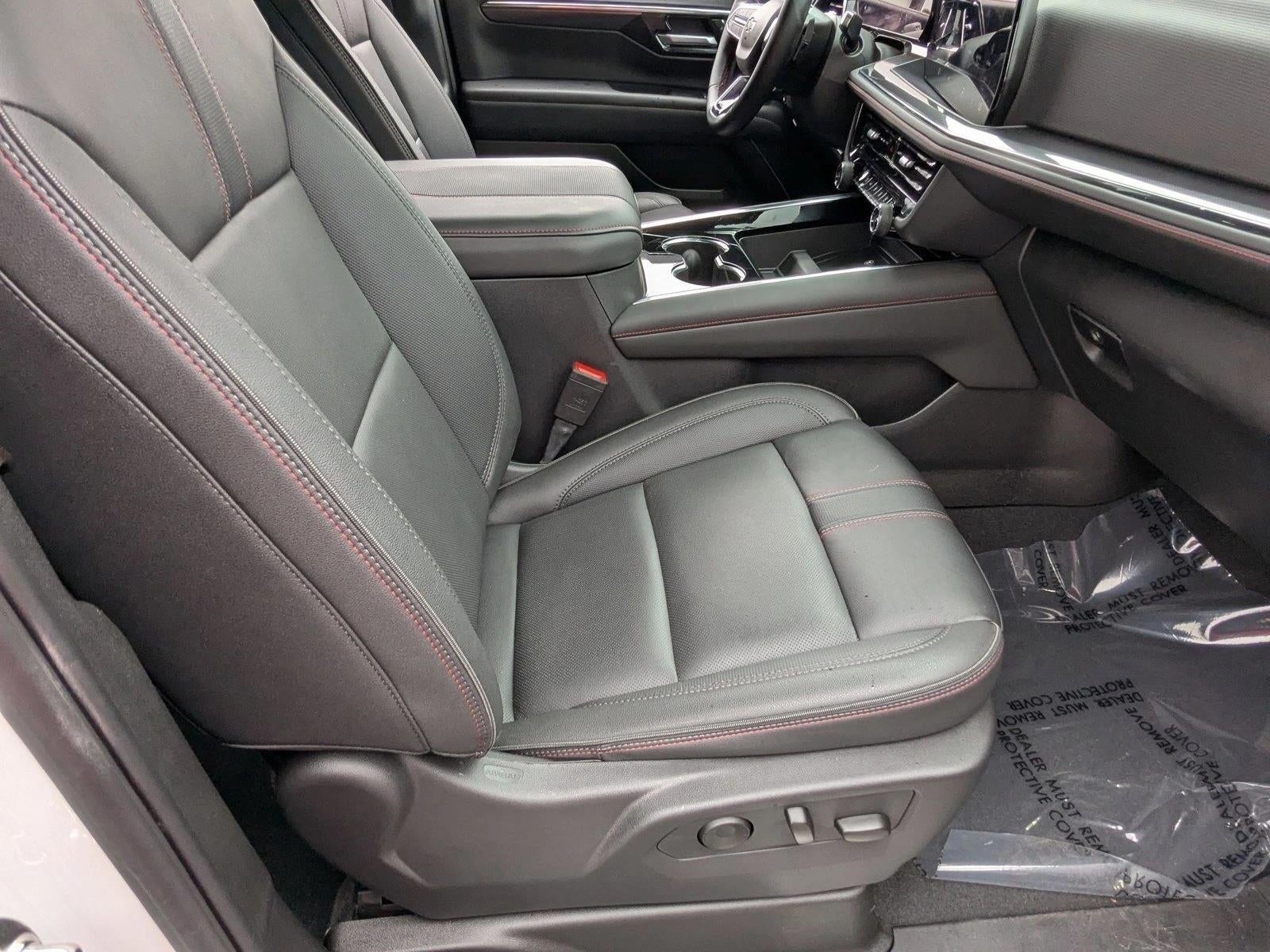 2025 Chevrolet Suburban RST