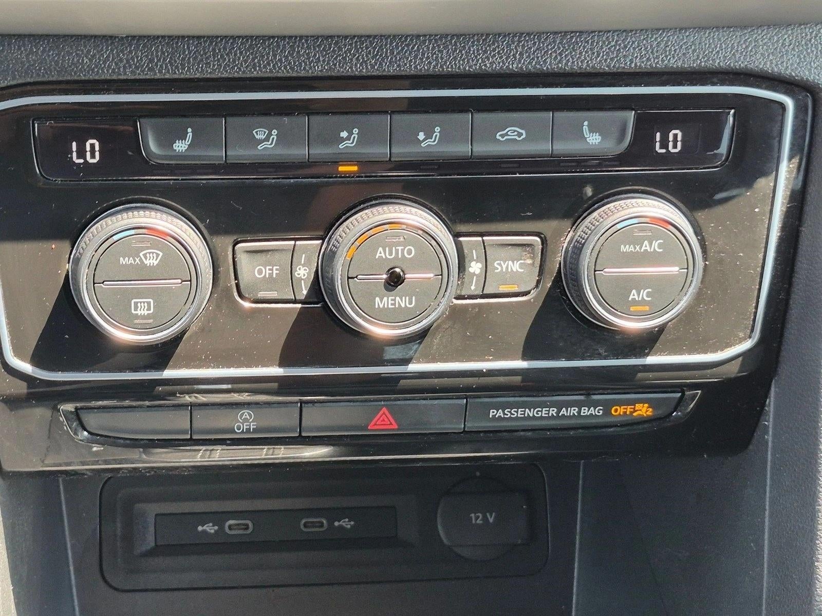 2022 Volkswagen Atlas Cross Sport 2.0T SE w/Technology