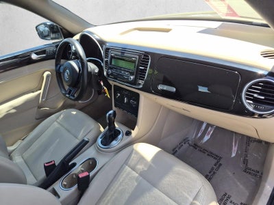2013 Volkswagen Beetle Convertible 2.5L