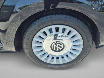 2013 Volkswagen Beetle Convertible 2.5L