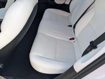 2022 Tesla Model S Base