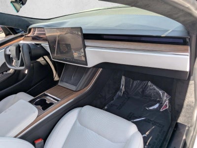 2022 Tesla Model S Base