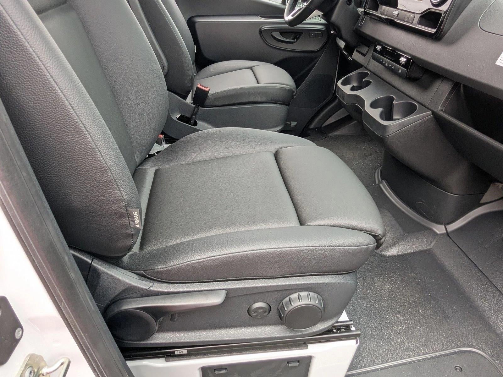 2024 Mercedes-Benz eSprinter Cargo Van Base