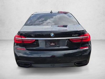 2018 BMW 740i 740i