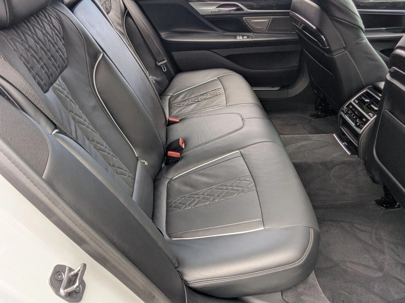 2022 BMW 750 i xDrive