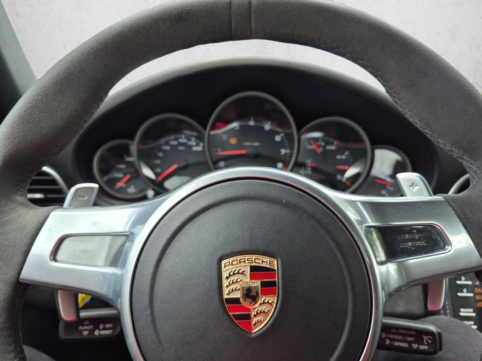 2012 Porsche 911 Carrera GTS