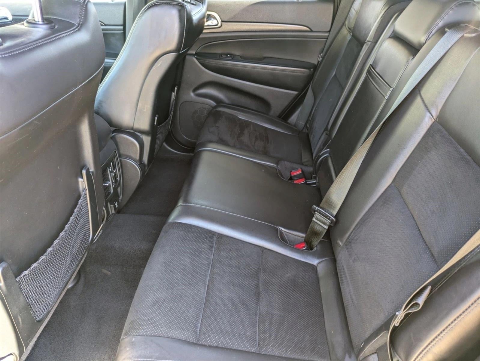 2018 Jeep Grand Cherokee Laredo E 4x2 *Ltd Avail*