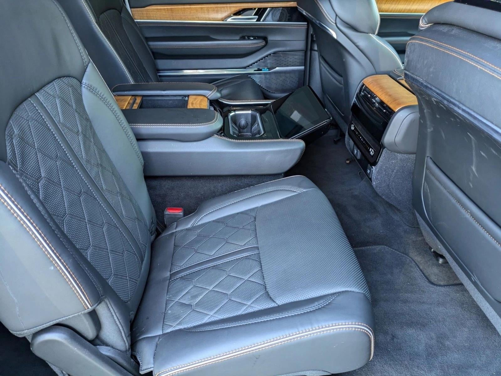 2024 Jeep Grand Wagoneer L Series III 4x4