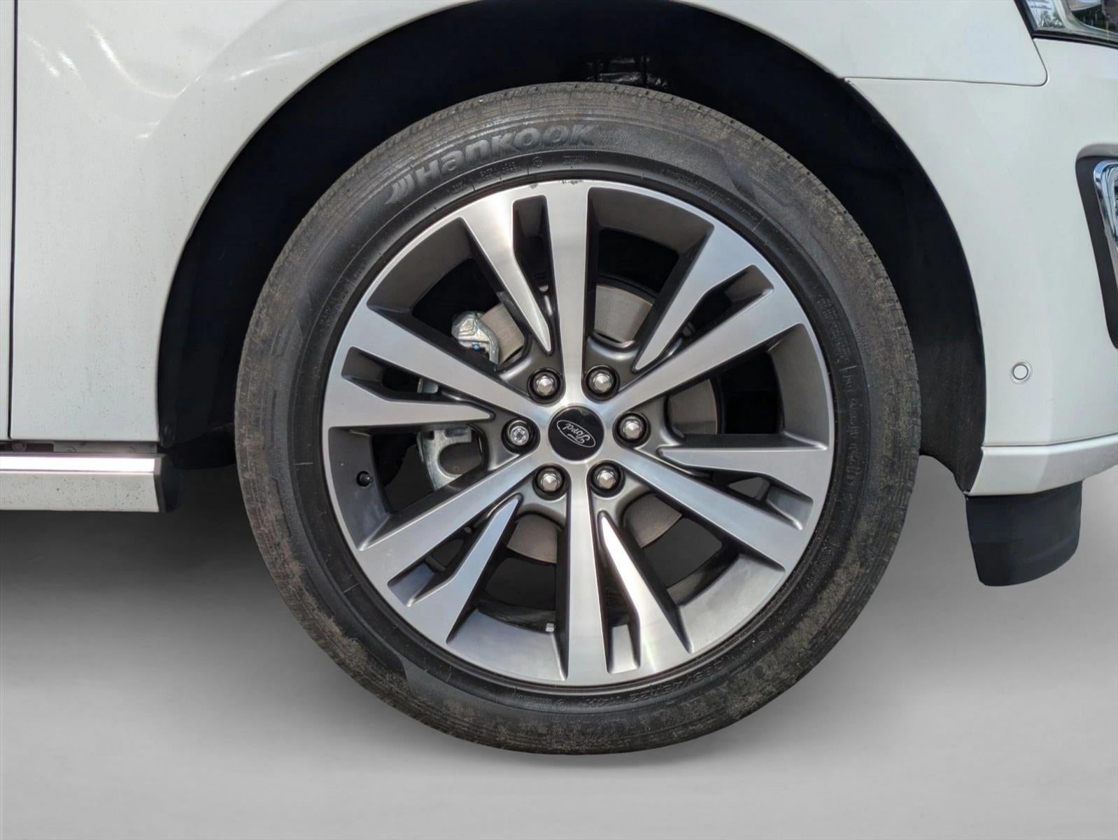 2020 Ford Expedition Platinum 4x2