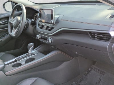 2022 Nissan Altima 2.0 SR Sedan