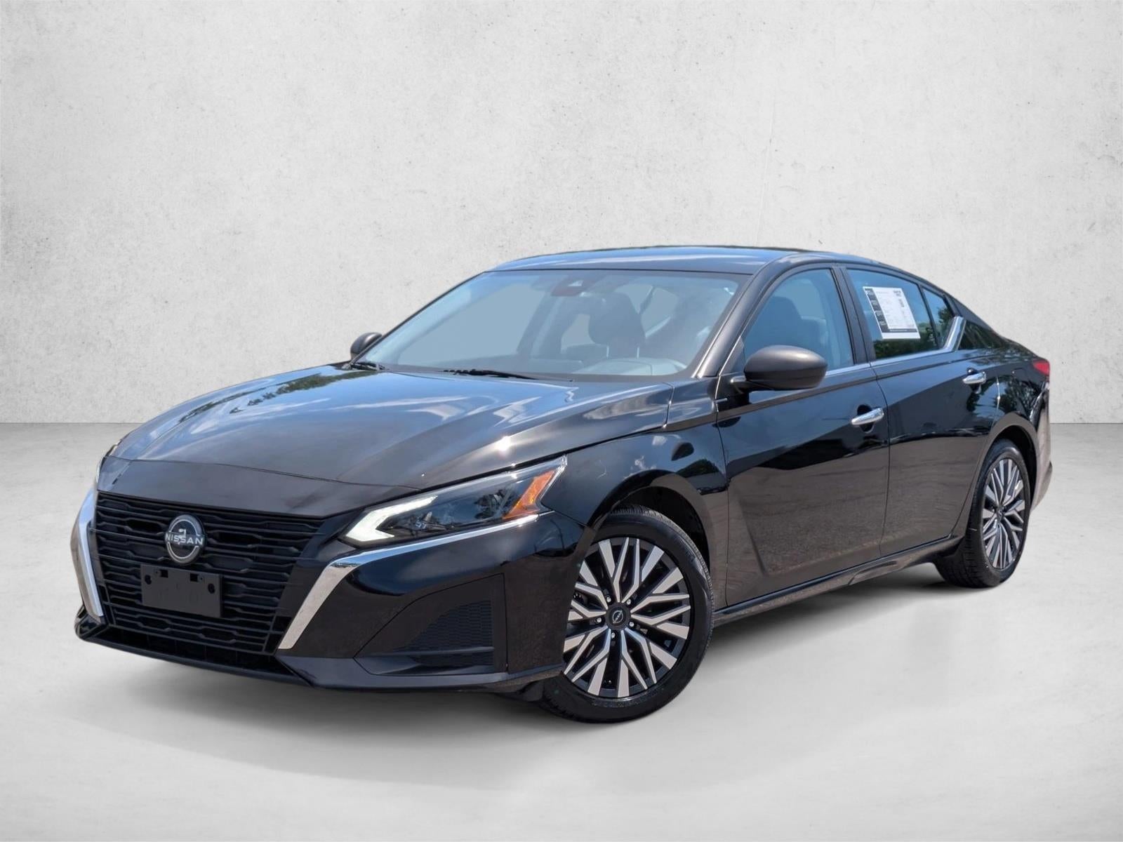 2024 Nissan Altima 2.5 SV Sedan