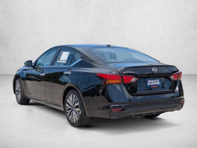 2024 Nissan Altima 2.5 SV Sedan
