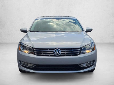 2012 Volkswagen Passat 4dr Sdn 3.6L V6 DSG SE w/Sunroof & Nav
