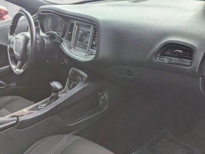 2022 Dodge Challenger SXT RWD