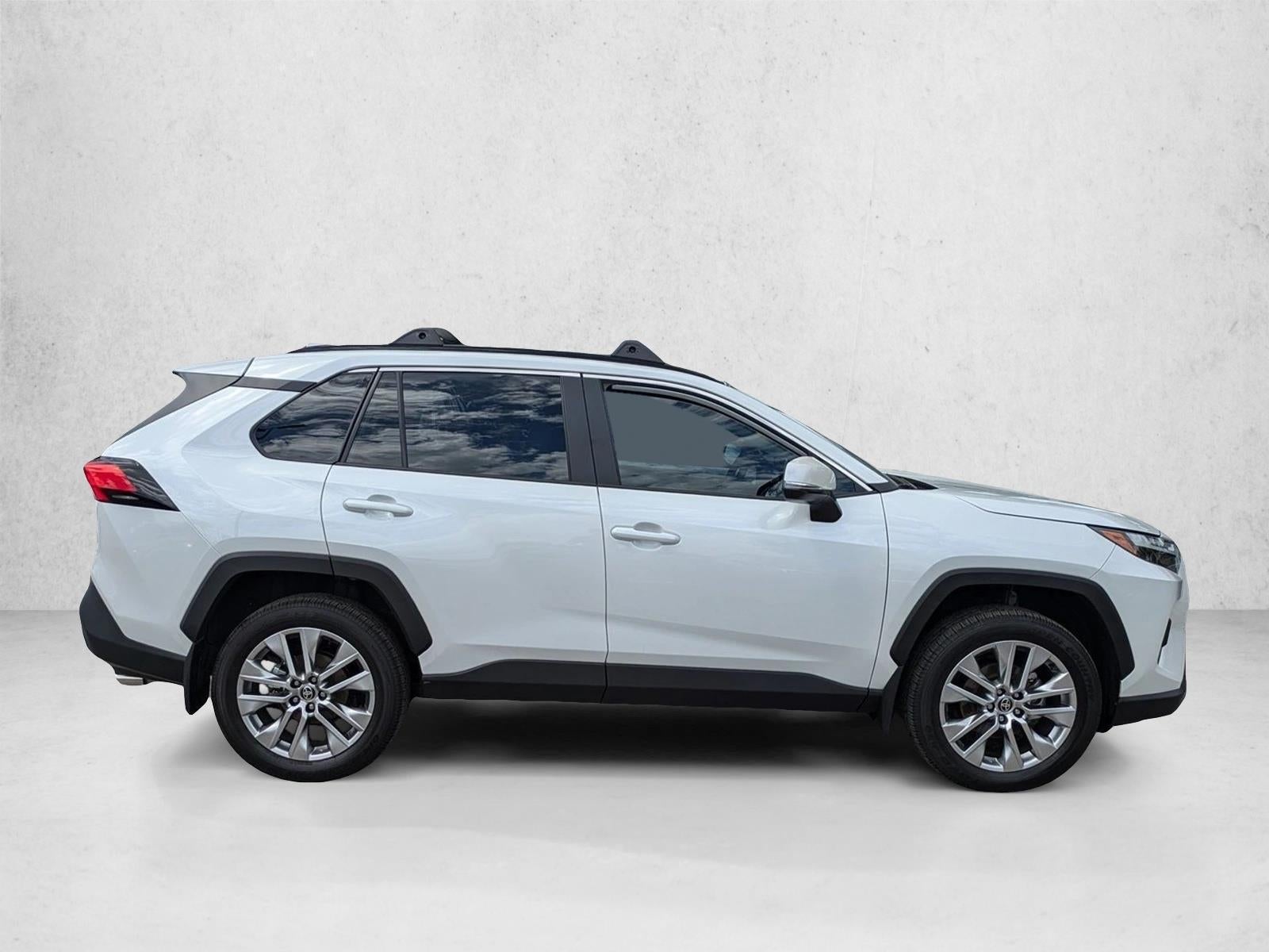2025 Toyota RAV4 XLE Premium FWD (Natl)