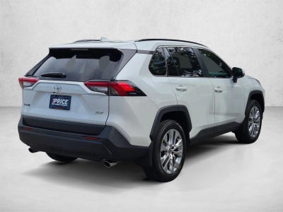 2025 Toyota RAV4 XLE Premium FWD (Natl)