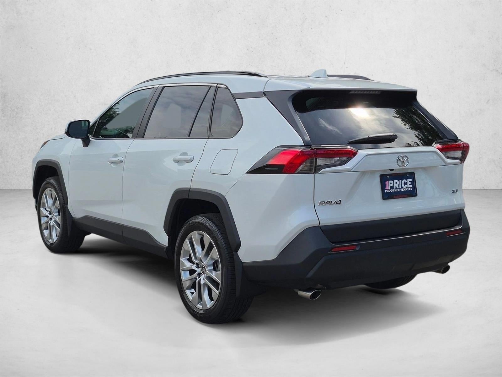 2025 Toyota RAV4 XLE Premium FWD (Natl)