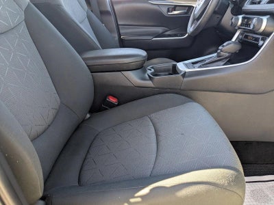 2021 Toyota RAV4 XLE FWD (GS)