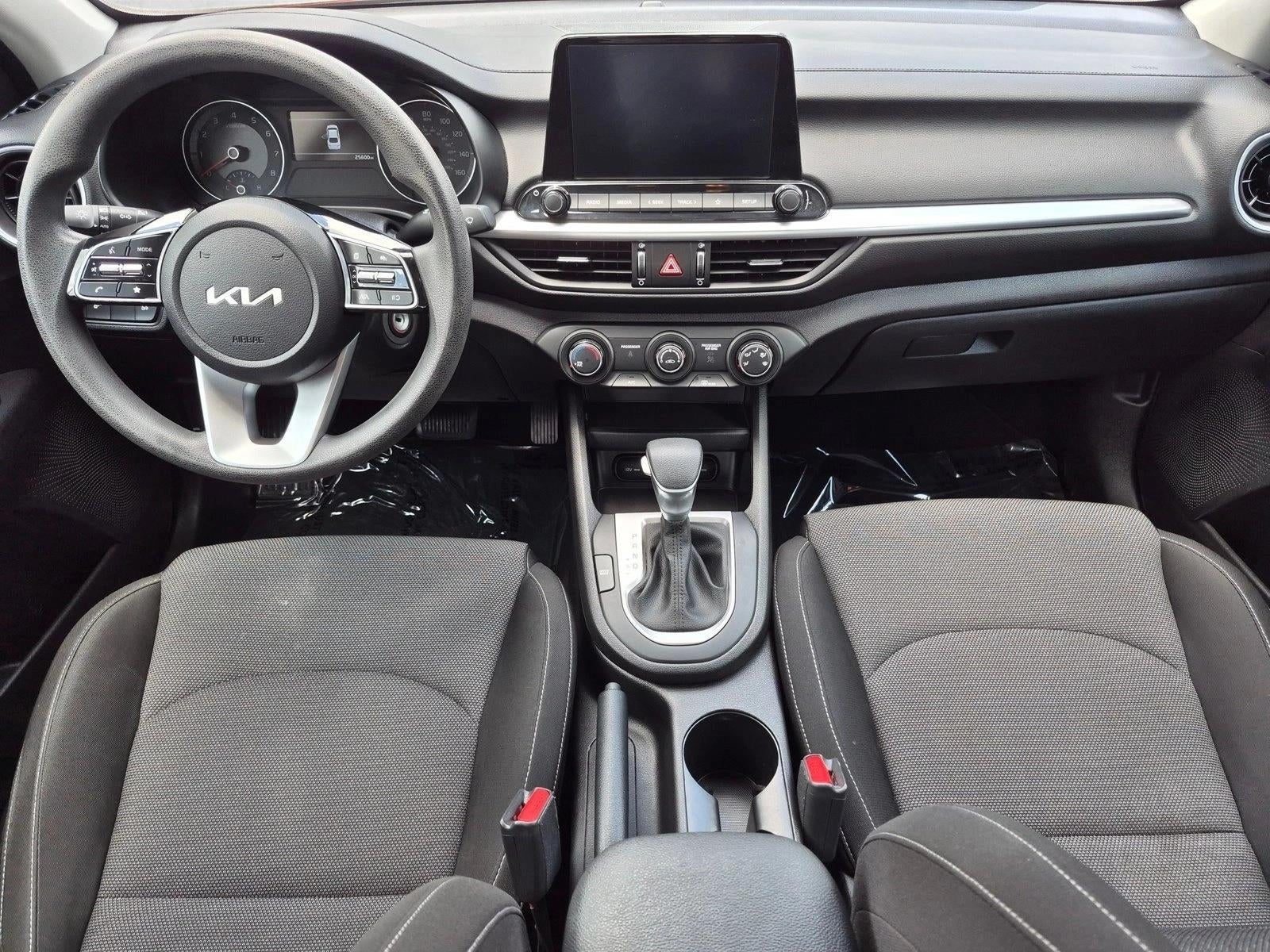 2022 Kia Forte LXS IVT