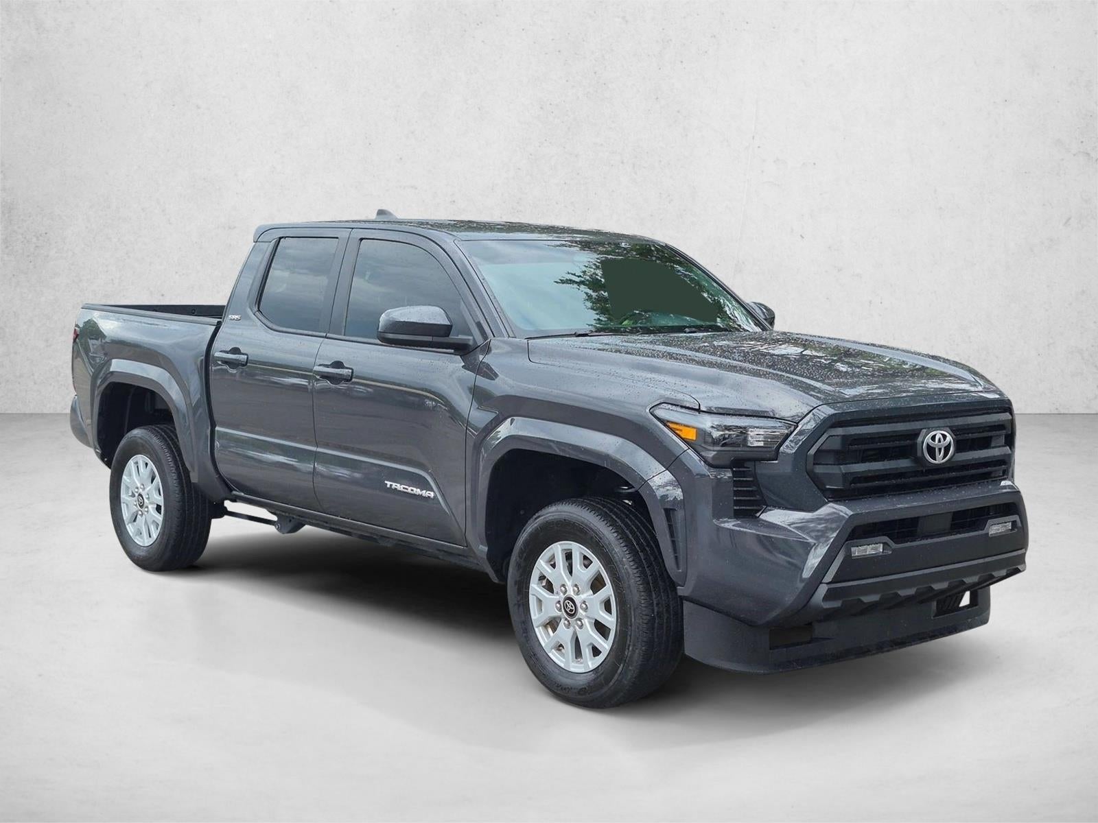 2025 Toyota Tacoma 2WD 2WD SR5 Double Cab 5' Bed AT (SE)