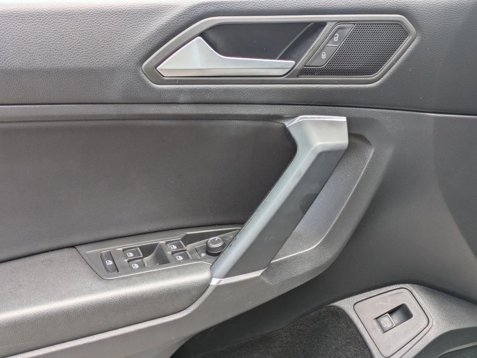 2020 Volkswagen Tiguan 2.0T SE 4MOTION