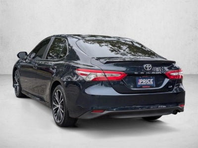 2018 Toyota Camry LE Auto (SE)