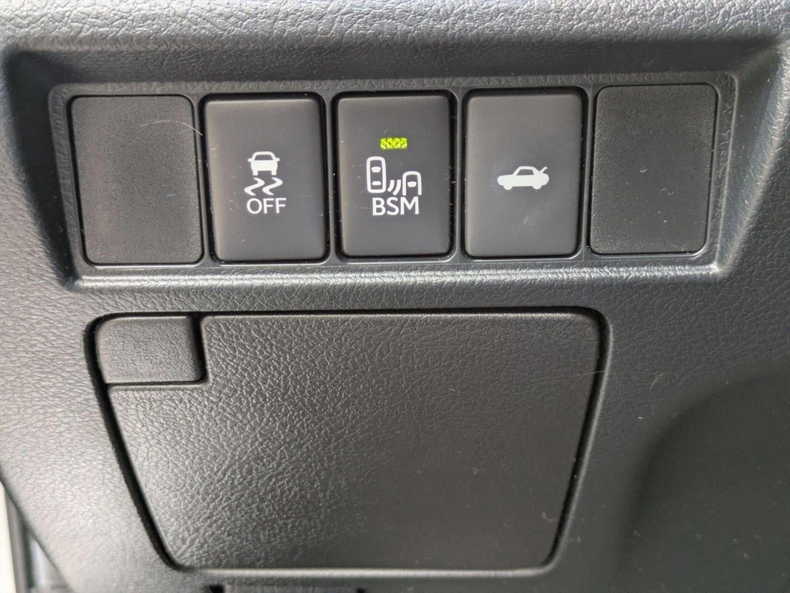 2016 Toyota Avalon Hybrid 4dr Sdn XLE Premium (Natl)