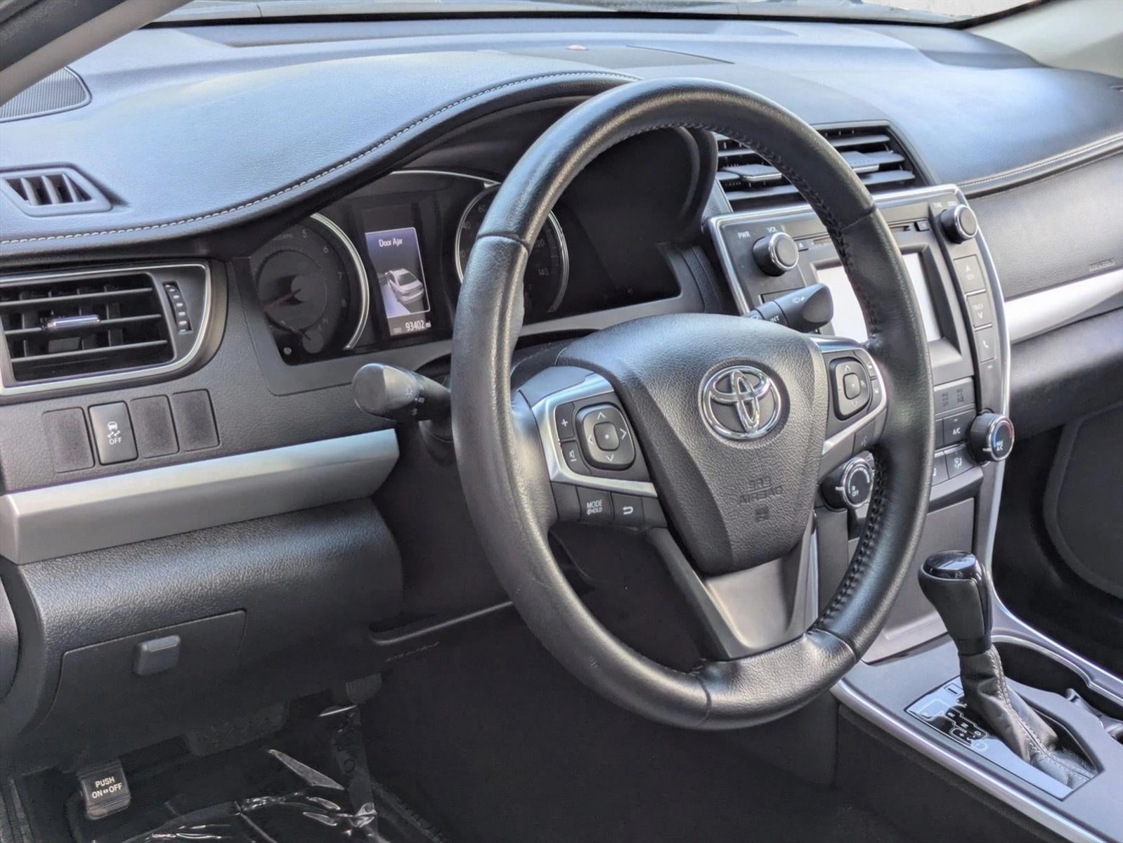 2015 Toyota Camry 4dr Sdn I4 Auto SE (SE)