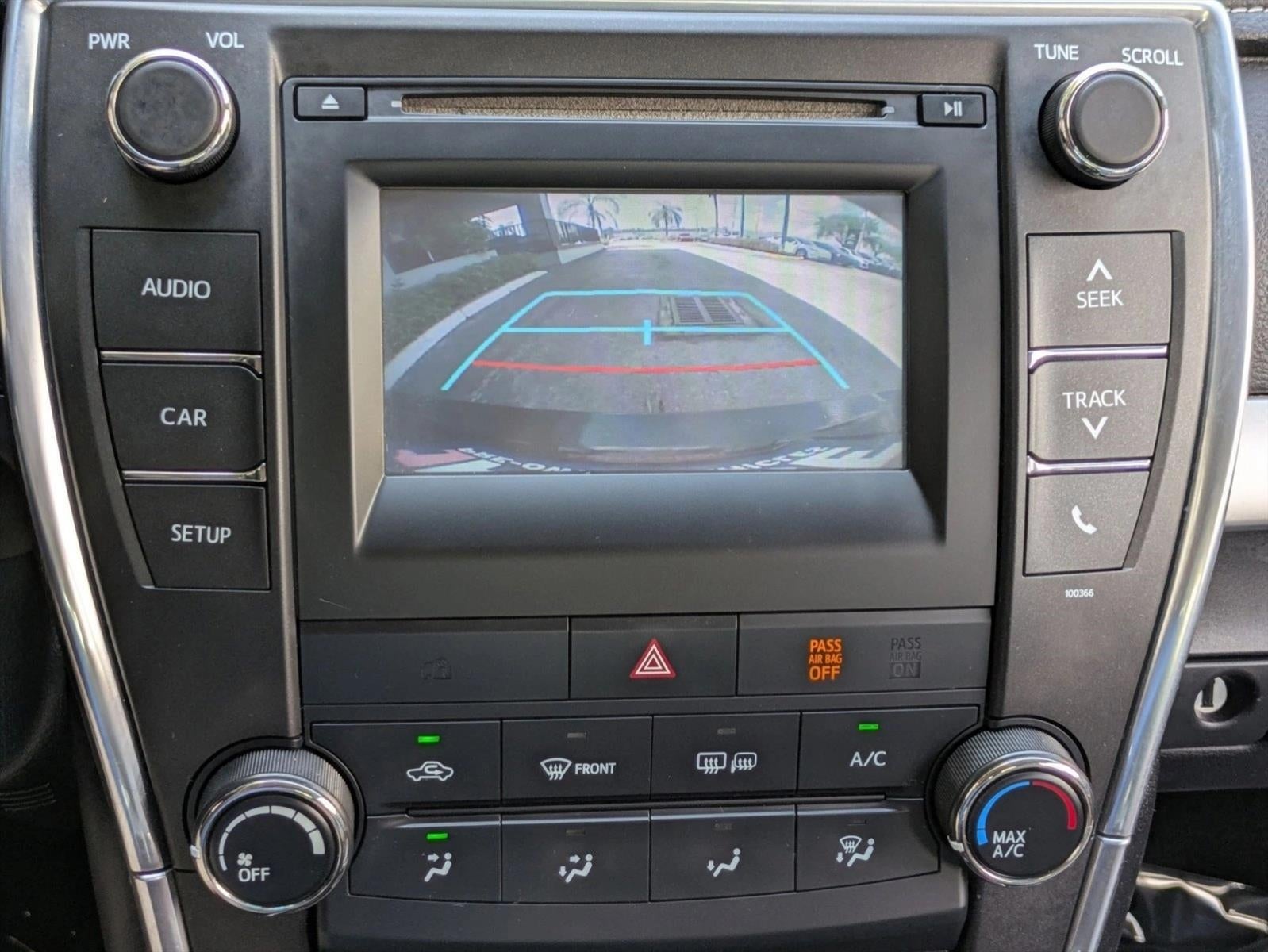 2015 Toyota Camry 4dr Sdn I4 Auto SE (SE)