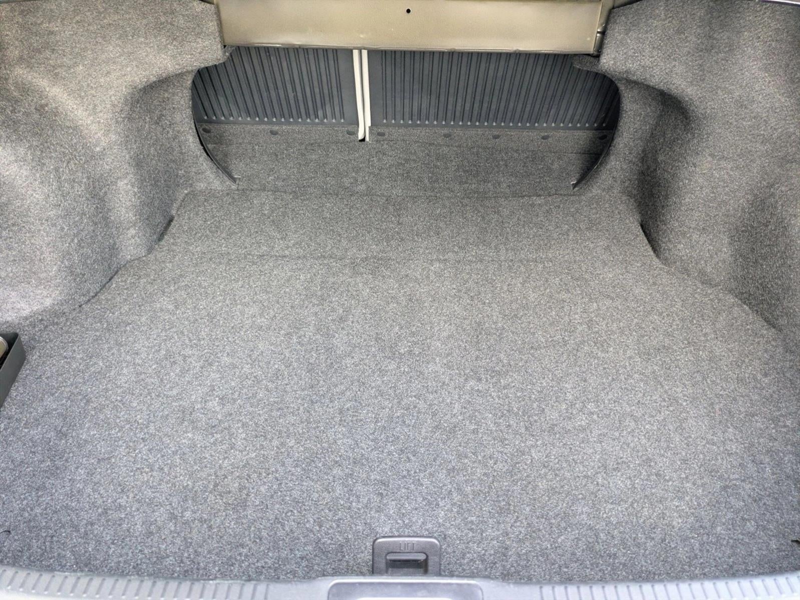 2015 Toyota Camry 4dr Sdn I4 Auto SE (SE)