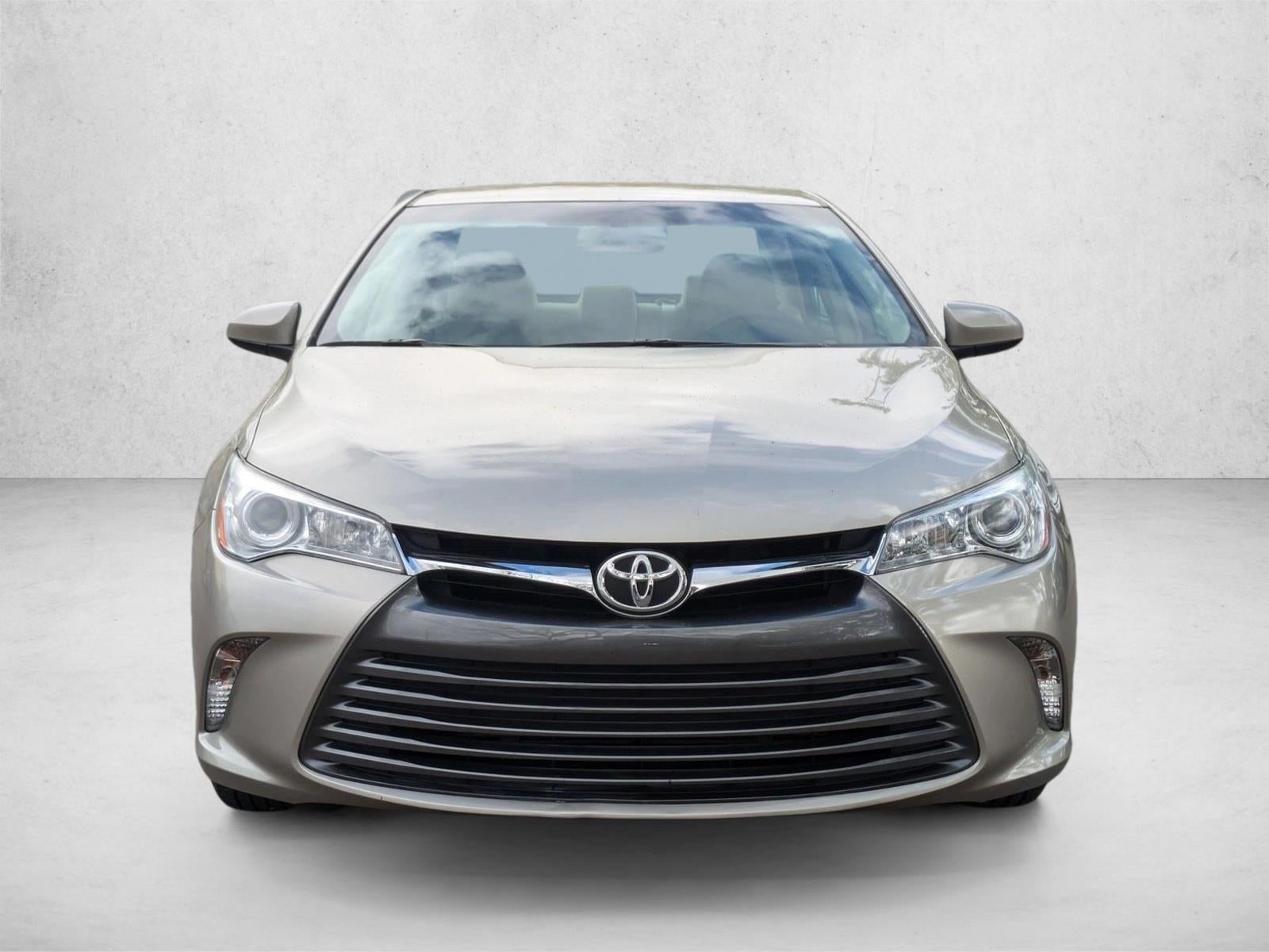 2015 Toyota Camry 4dr Sdn I4 Auto LE (Natl)