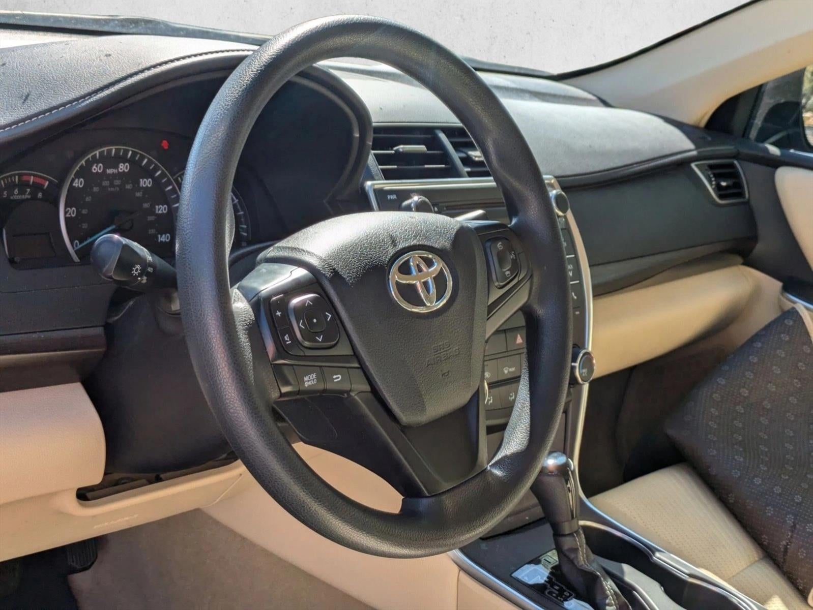 2015 Toyota Camry 4dr Sdn I4 Auto LE (Natl)