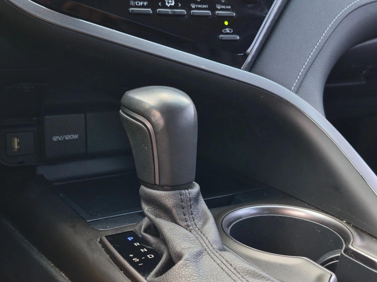 2021 Toyota Camry SE Auto (SE)