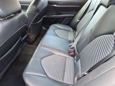 2021 Toyota Camry SE Auto (SE)