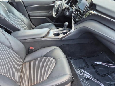 2021 Toyota Camry SE Auto (SE)