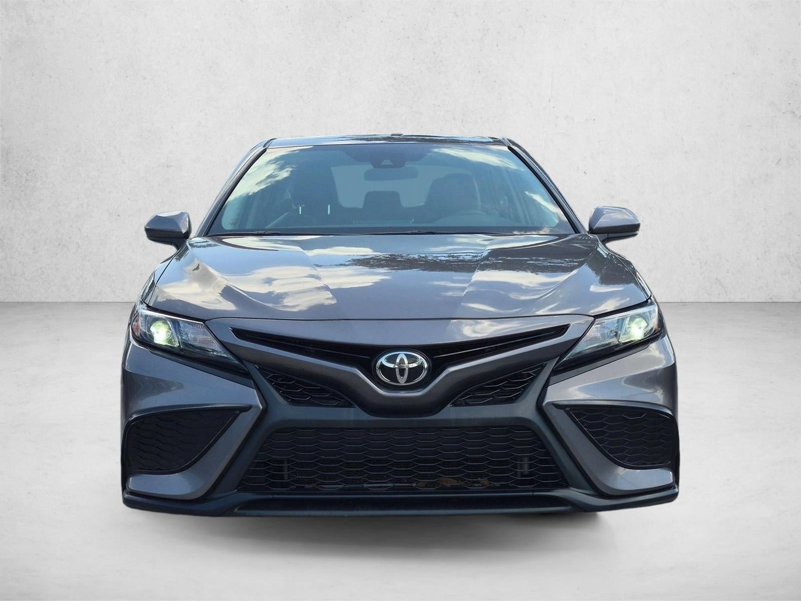 2021 Toyota Camry SE Auto (SE)