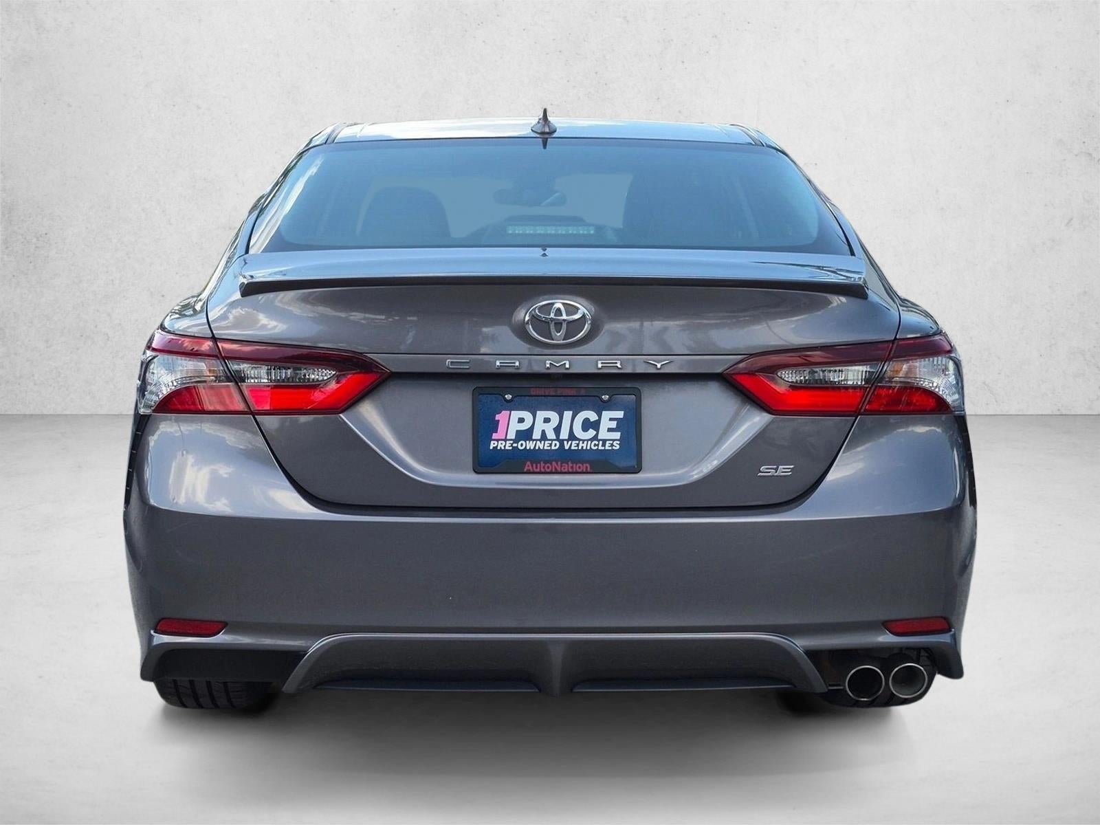 2021 Toyota Camry SE Auto (SE)