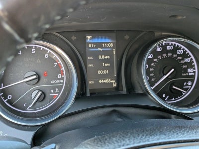 2020 Toyota Camry SE Auto (SE)