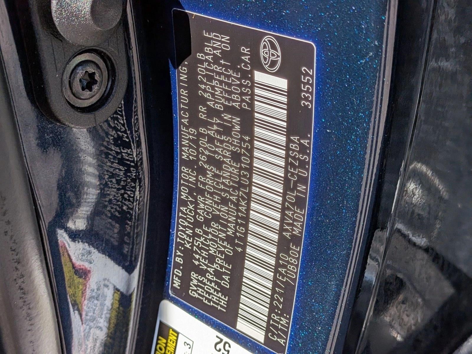 2020 Toyota Camry SE Auto (SE)