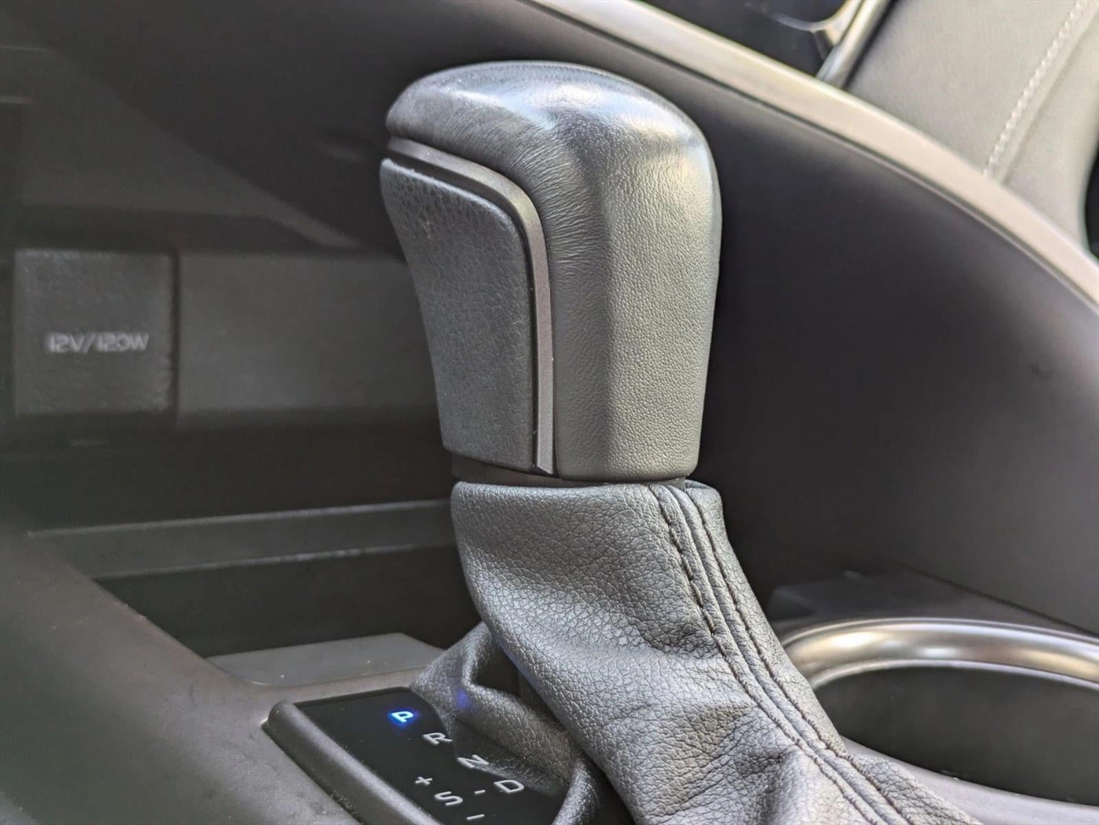 2024 Toyota Camry Hybrid SE CVT (Natl)