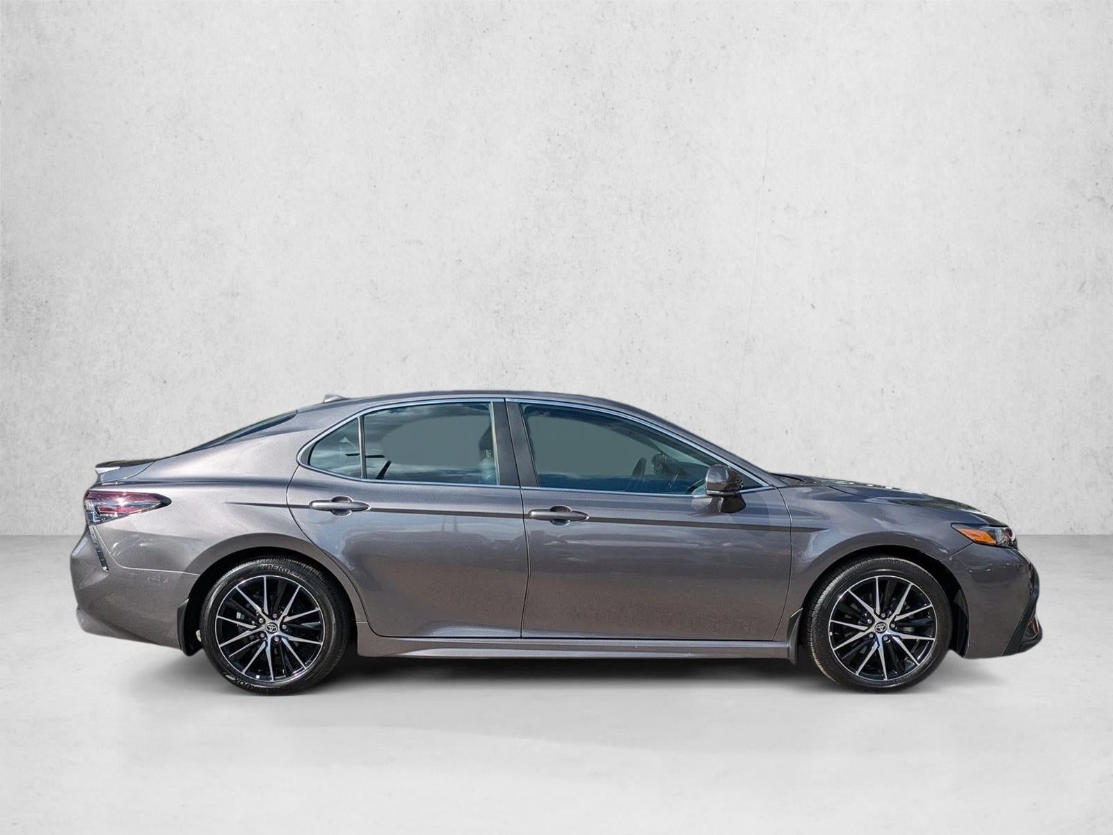 2024 Toyota Camry Hybrid SE CVT (Natl)